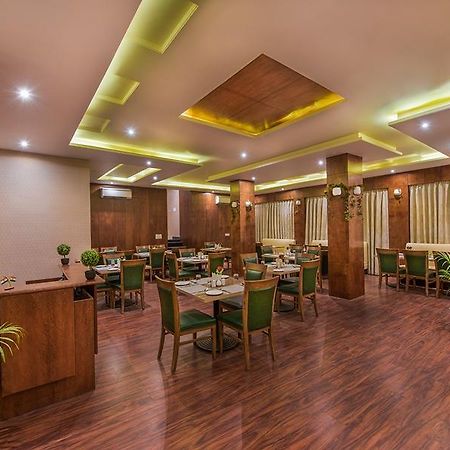 Hotel Manisha International Gaya Luaran gambar