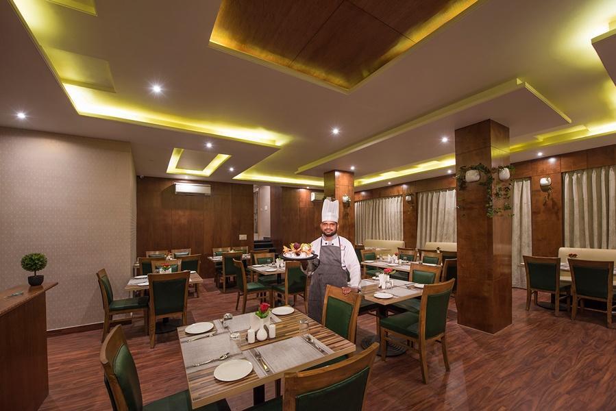Hotel Manisha International Gaya Luaran gambar